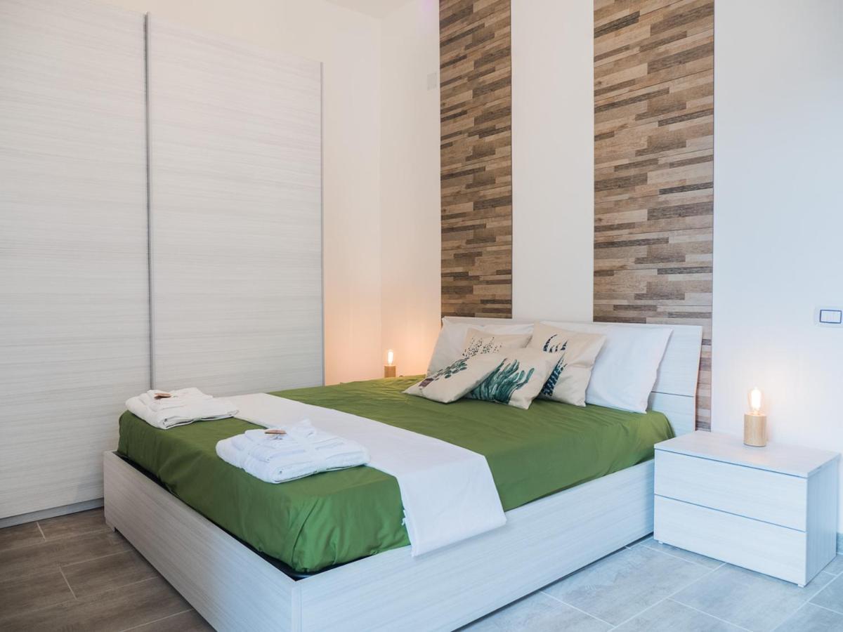 Chiaia Premium Flat, Naples Center, Near Seaside Apartment Luaran gambar