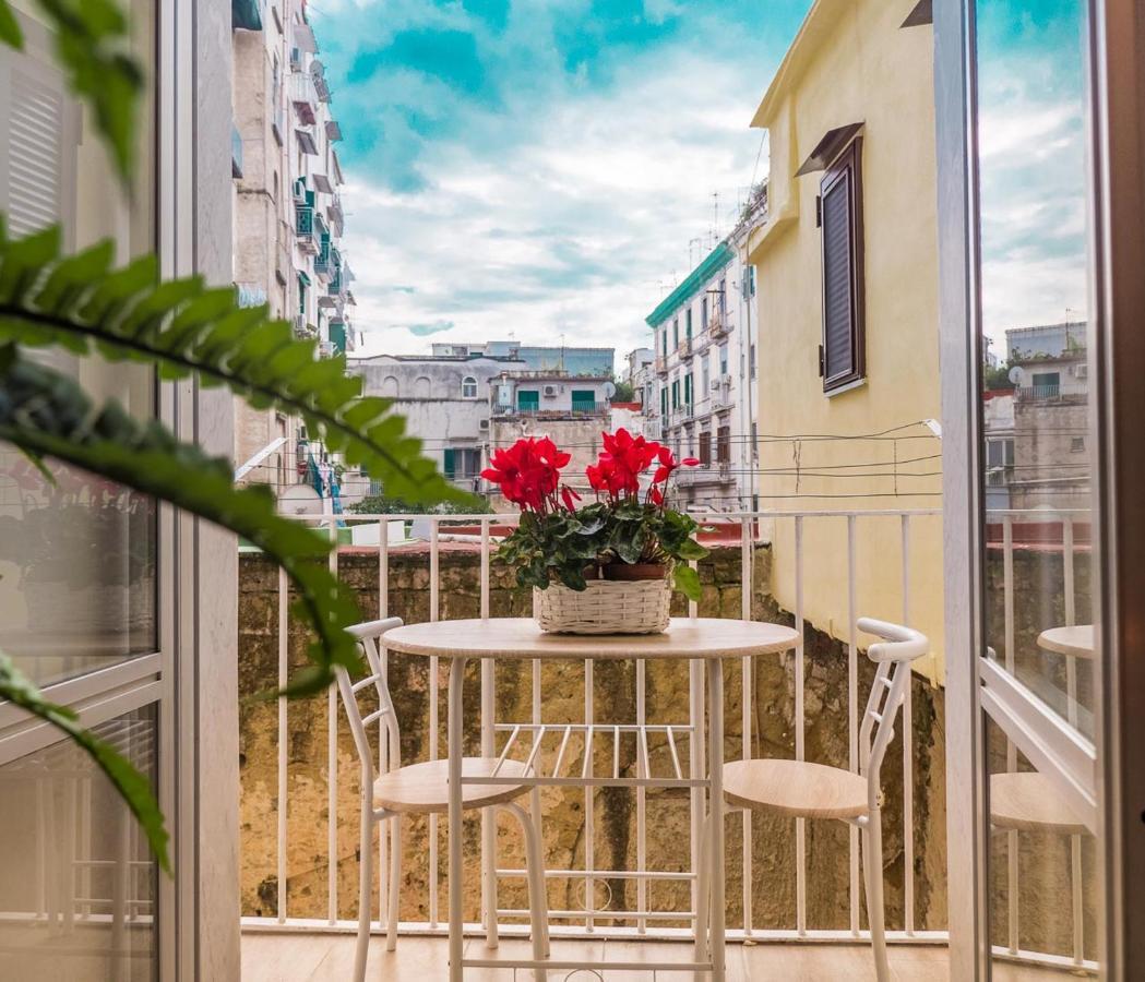 Chiaia Premium Flat, Naples Center, Near Seaside Apartment Luaran gambar