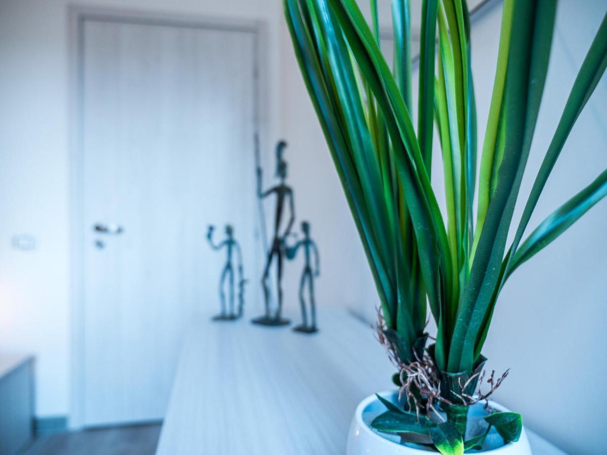 Chiaia Premium Flat, Naples Center, Near Seaside Apartment Luaran gambar