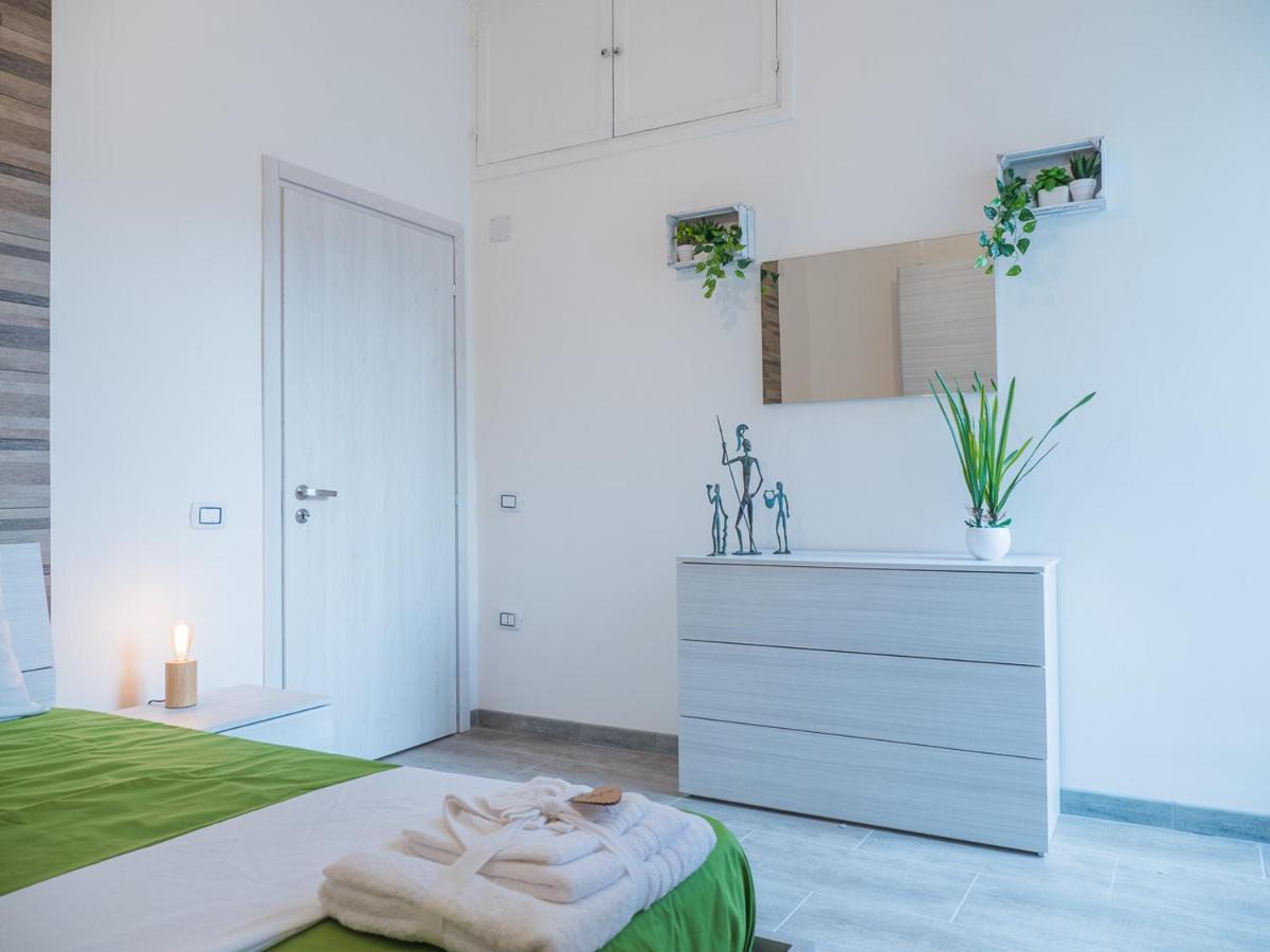 Chiaia Premium Flat, Naples Center, Near Seaside Apartment Luaran gambar