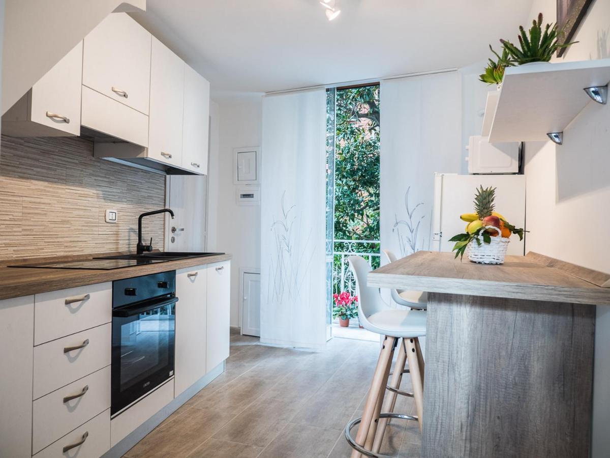 Chiaia Premium Flat, Naples Center, Near Seaside Apartment Luaran gambar
