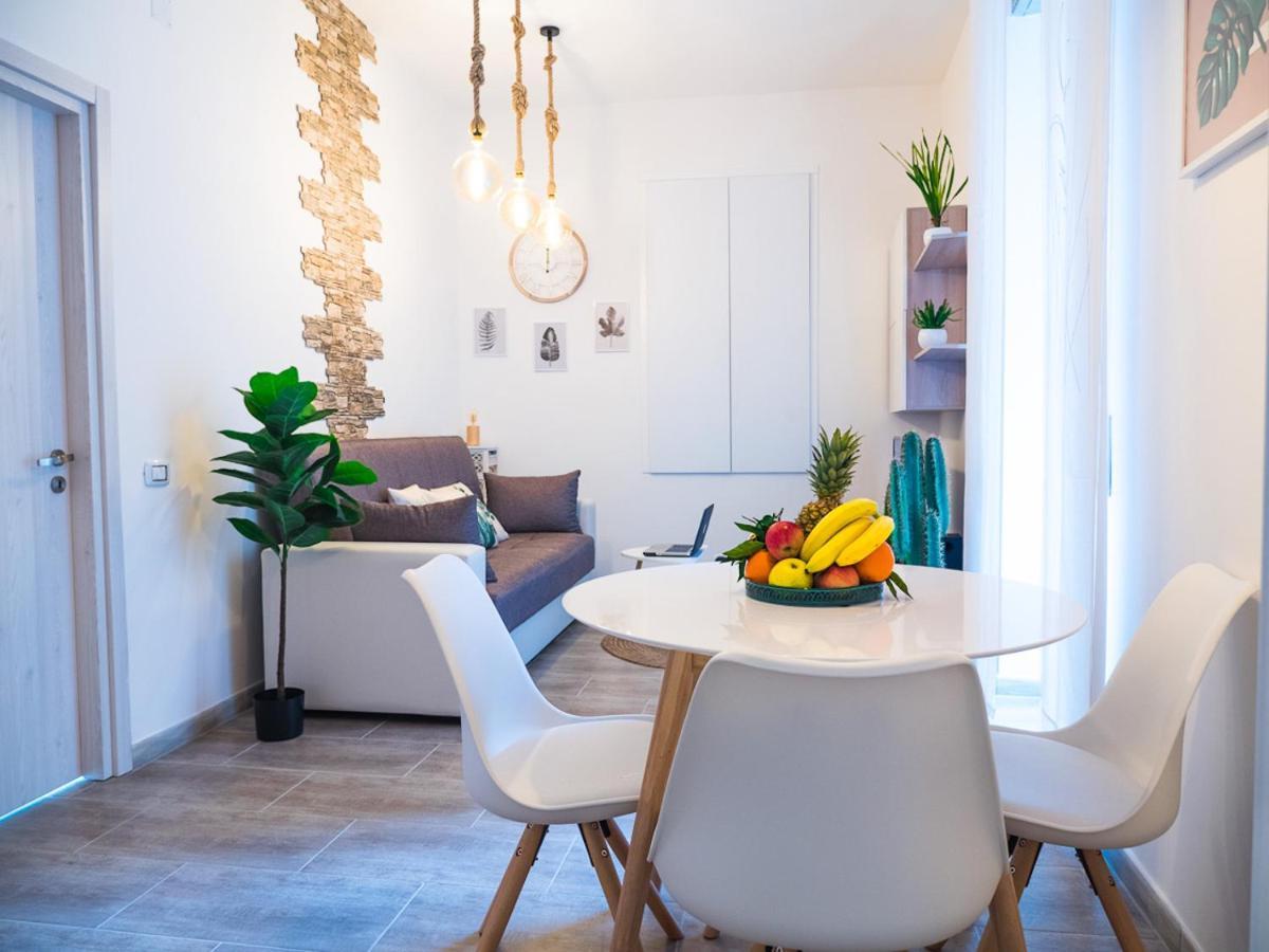 Chiaia Premium Flat, Naples Center, Near Seaside Apartment Luaran gambar
